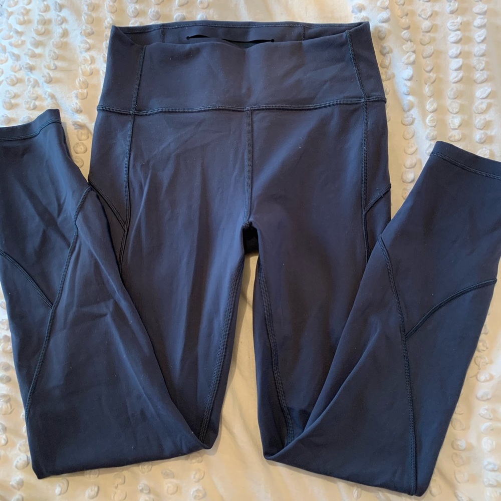 Lululemon In Movement Leggings 7/8  25"